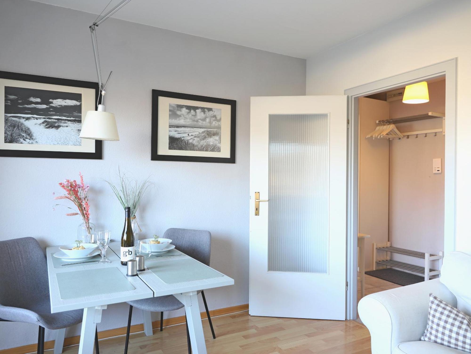 Modernes 2-Zimmer-Appartement Mit Balkon. Вестерланд Экстерьер фото